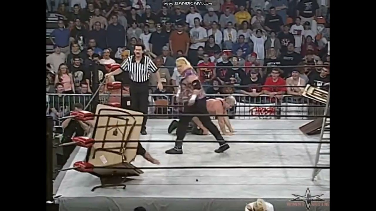 Brian Knobs sends Hak through table