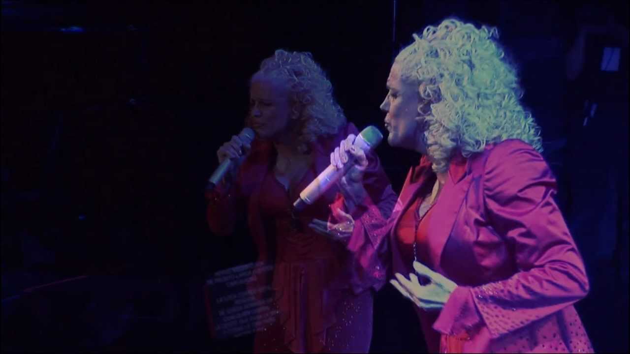 Valeria Lynch - LA LOCA en vivo 2011