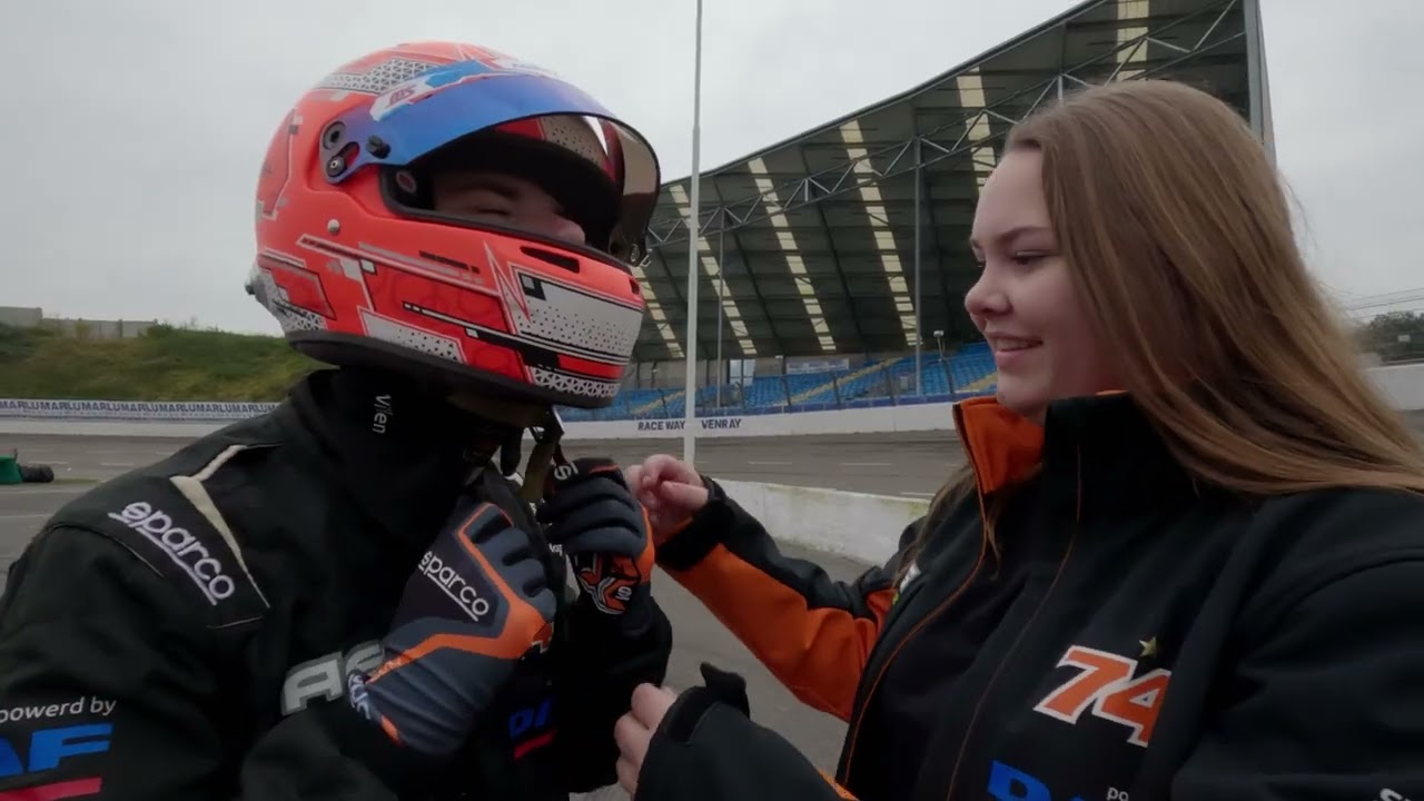 Presentatie nieuwe E-kartteam Hub van Doornecollege 2024-2025