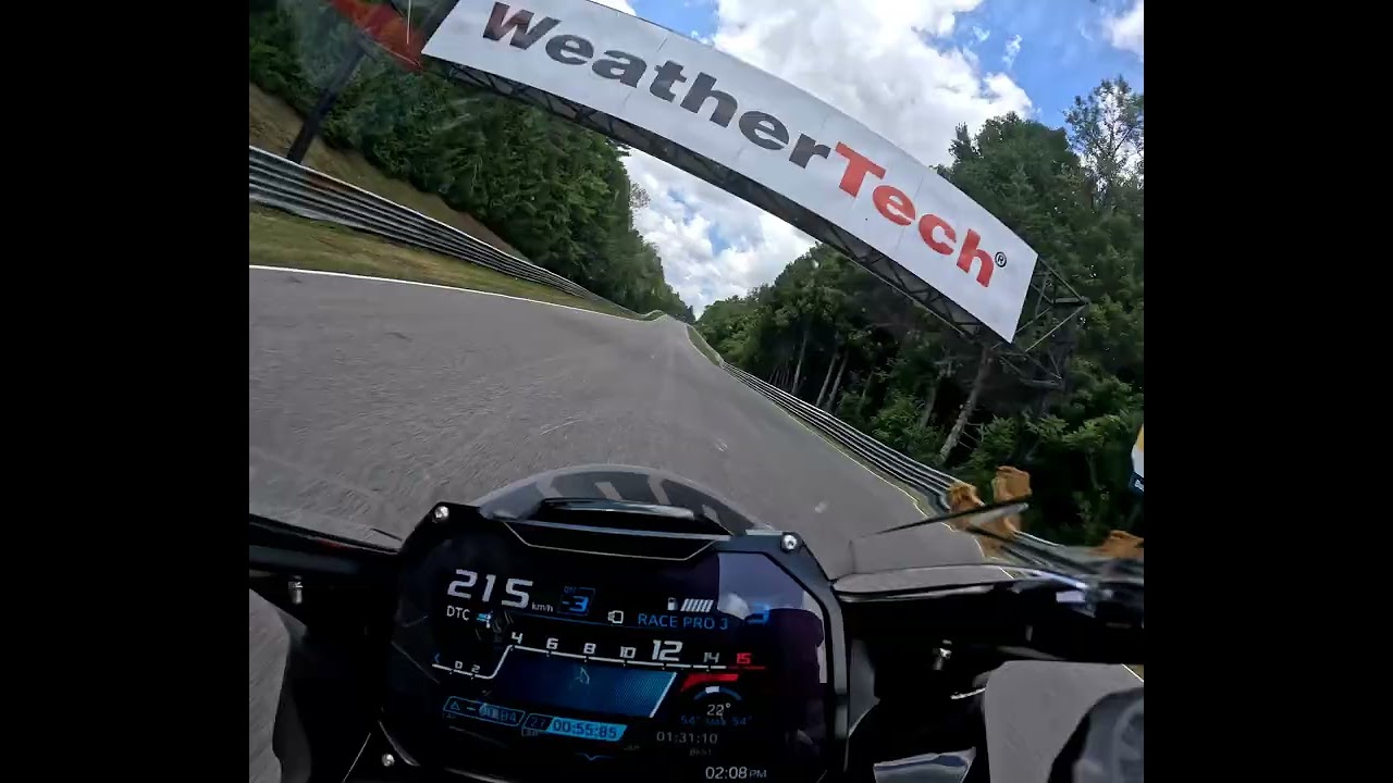 Mosport / CTMP Onboard (1:30) Bmw S1000RR
