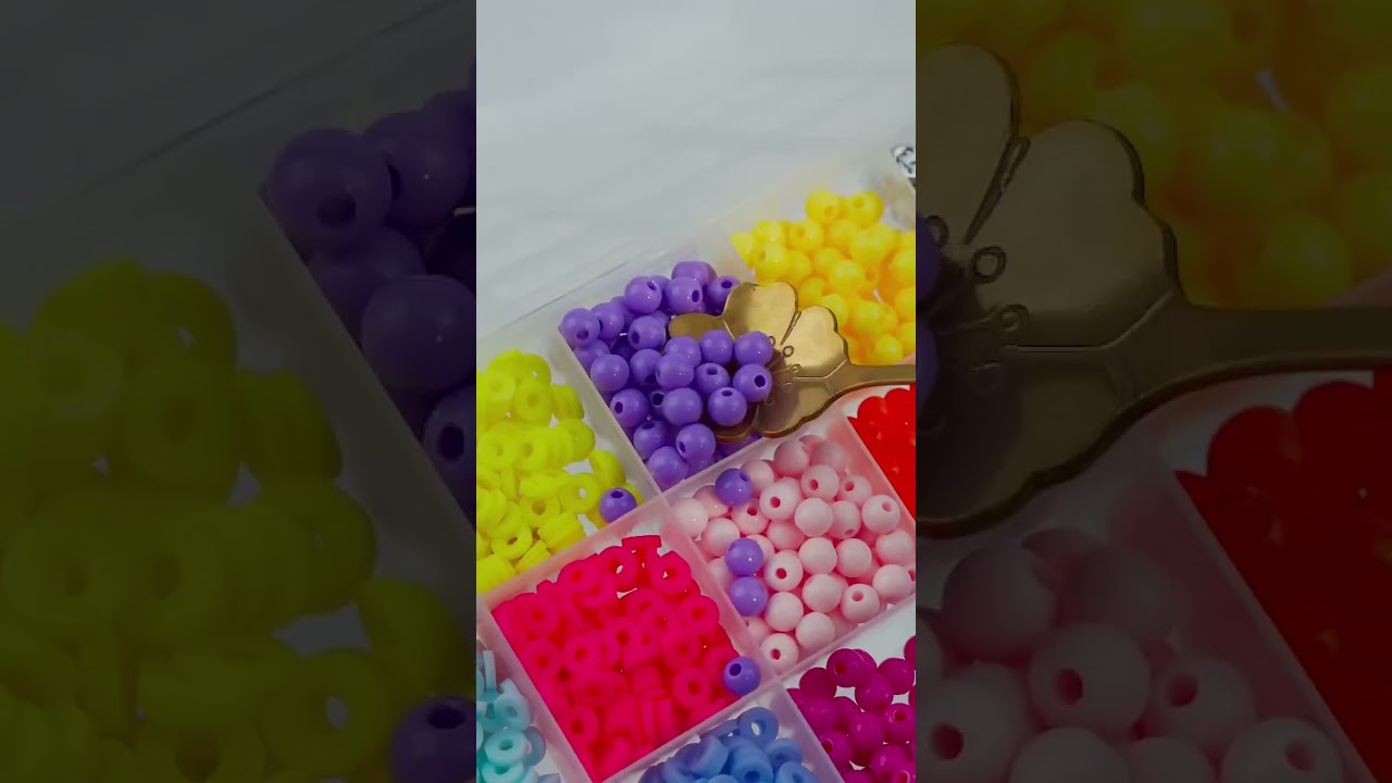 I’m OBSESSED with these DIY beaded bracelets!