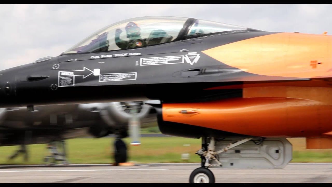 F-16 J-015 Orange Lion RNLAF demo