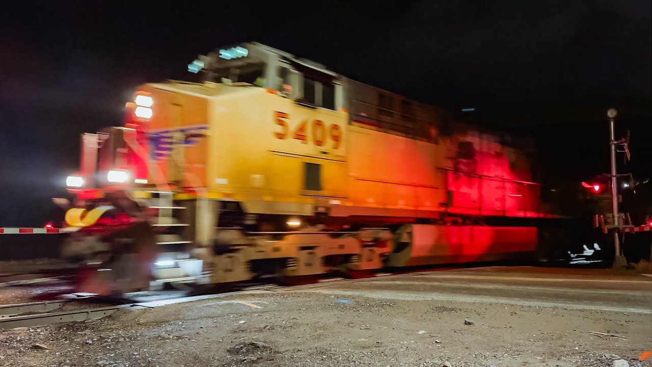 [4K] Empty grain train returns from Moroni Feed!