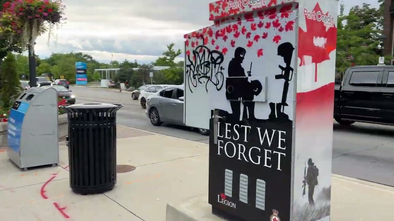 Silent Walking tour of Port Credit Road Mississauga 
