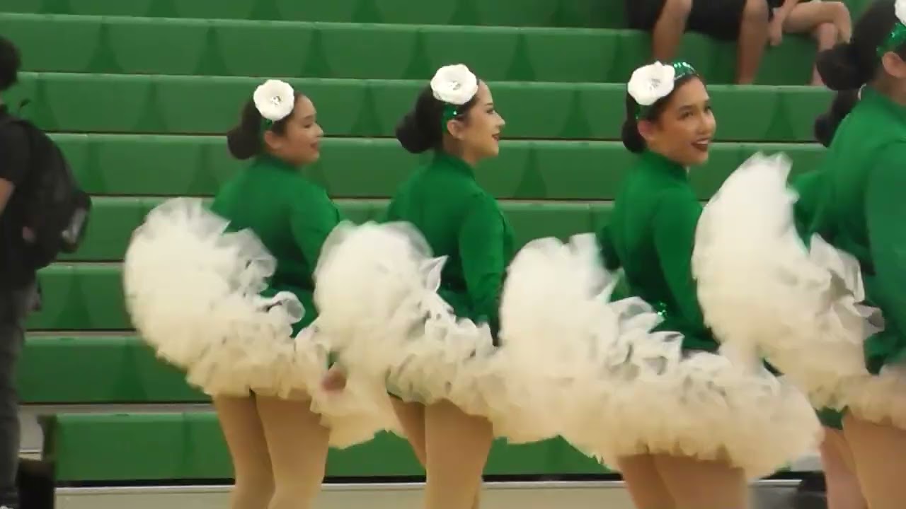 Presentación Belles 2025 en Bryan Adams High School (Video 3)