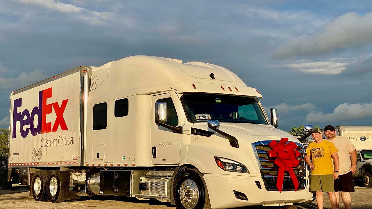 2020 Freightliner Cascadia with a 110