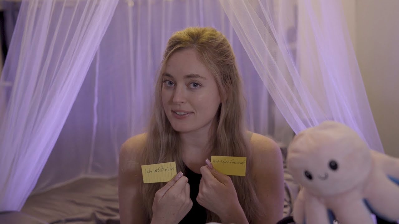 ASMR Amerikanerin bringt dir Englisch bei 🧑‍🏫 💛  (Whisper auf Deutsch)