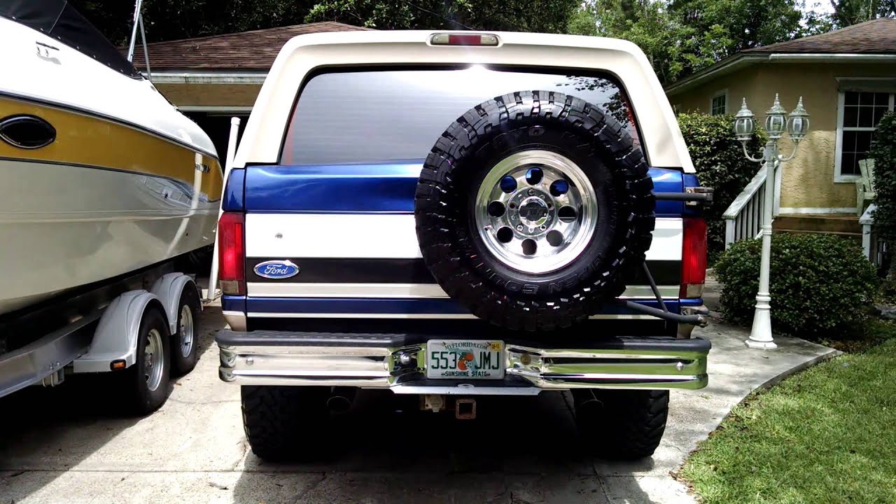 Lifted bronco on 35s