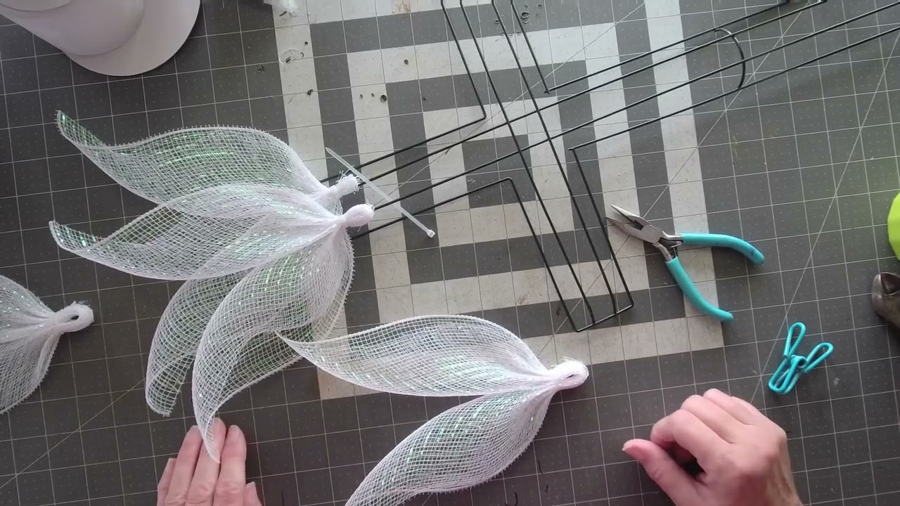 Cross Wreath Tutorial