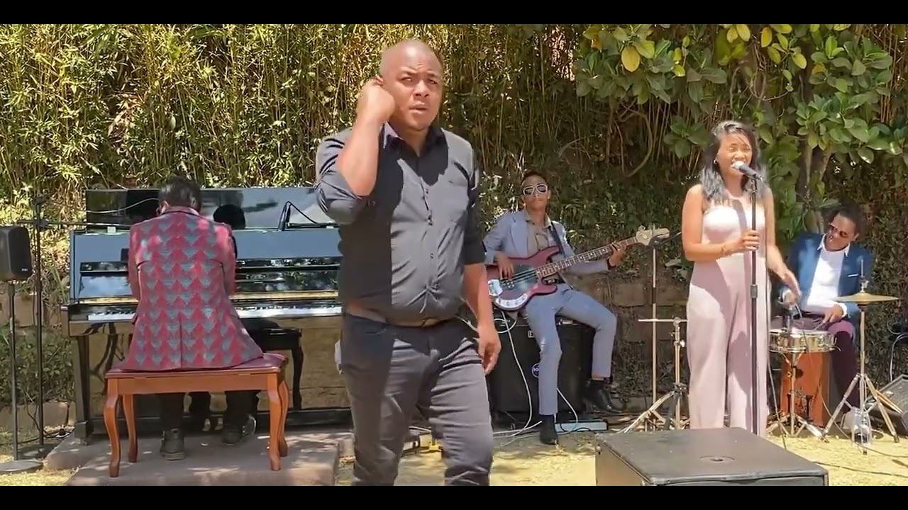 Tompo ô! Tiako foana