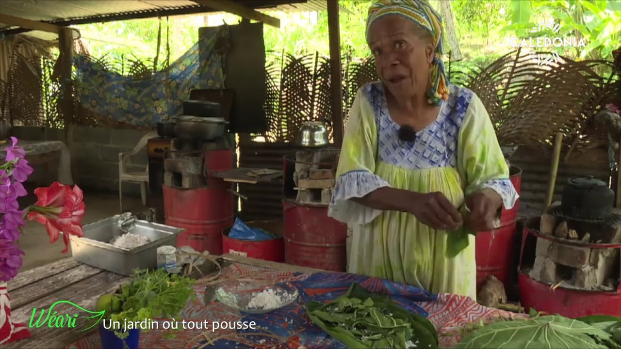 Tiges et feuilles de Taro, une recette ancestrale