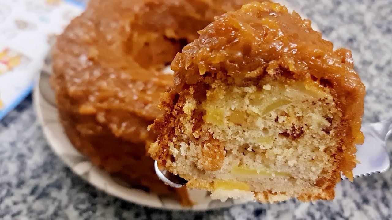 Яблочный пирог! С карамельной начинкой, просто и вкусно...