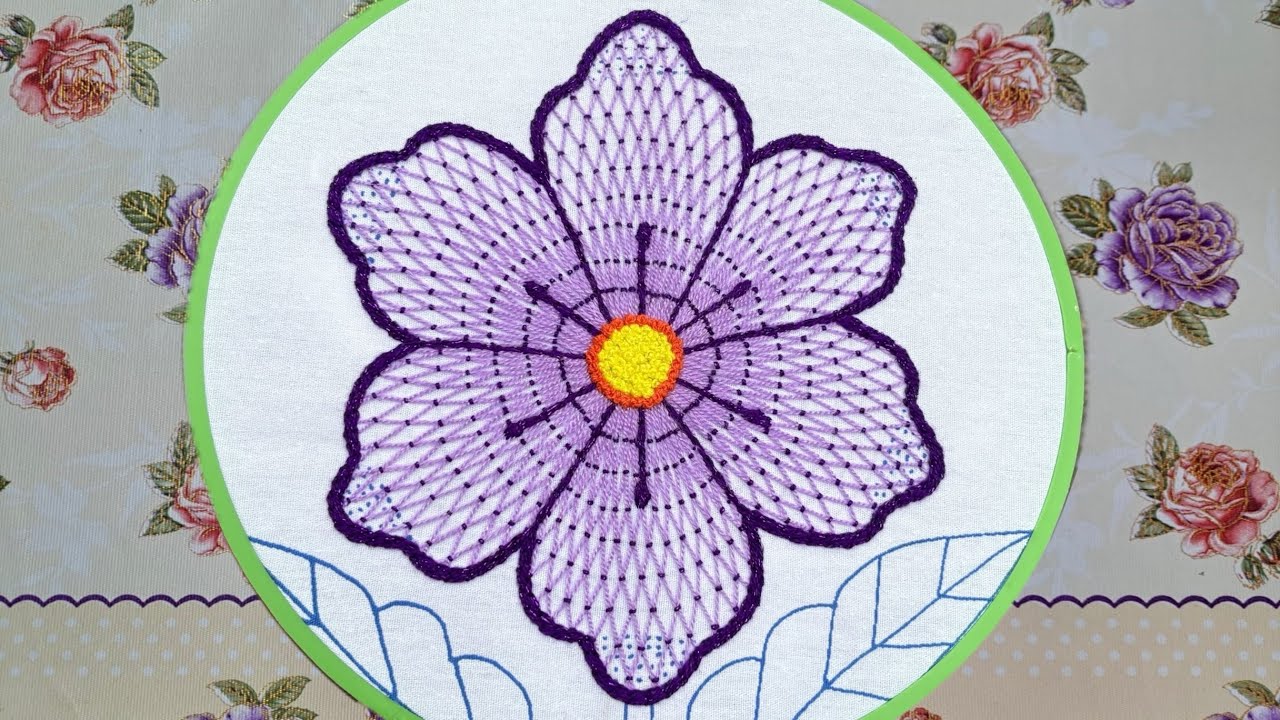 Como bordar una hermosa Flor🌸puntada súper sencilla y fácil💜