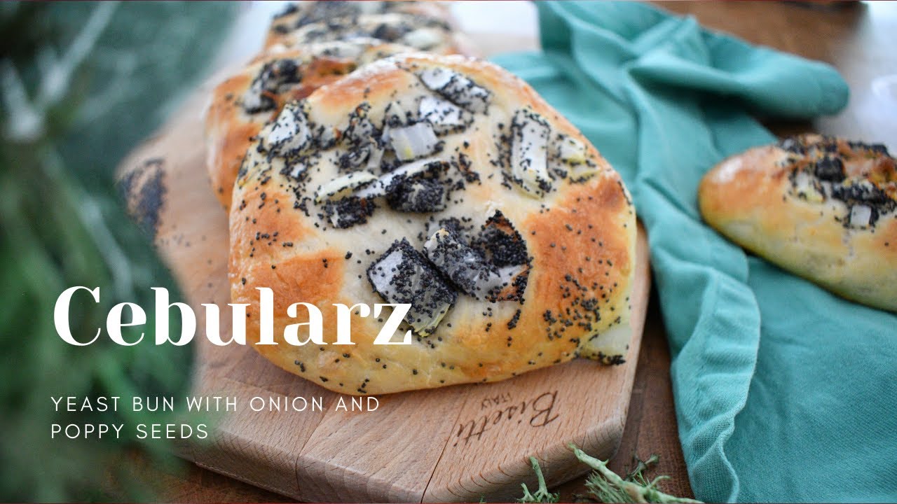 Polish Bread with Onion and Poppy Seed 