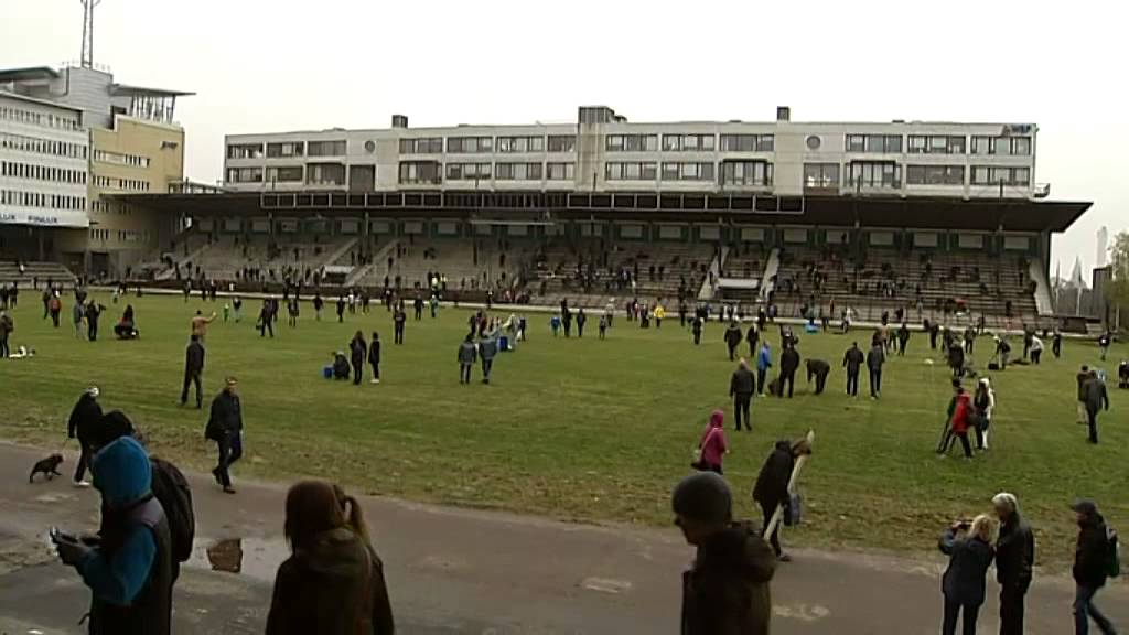 TV: Bajen-supportrarna demonterar Söderstadion - TV4 Sport