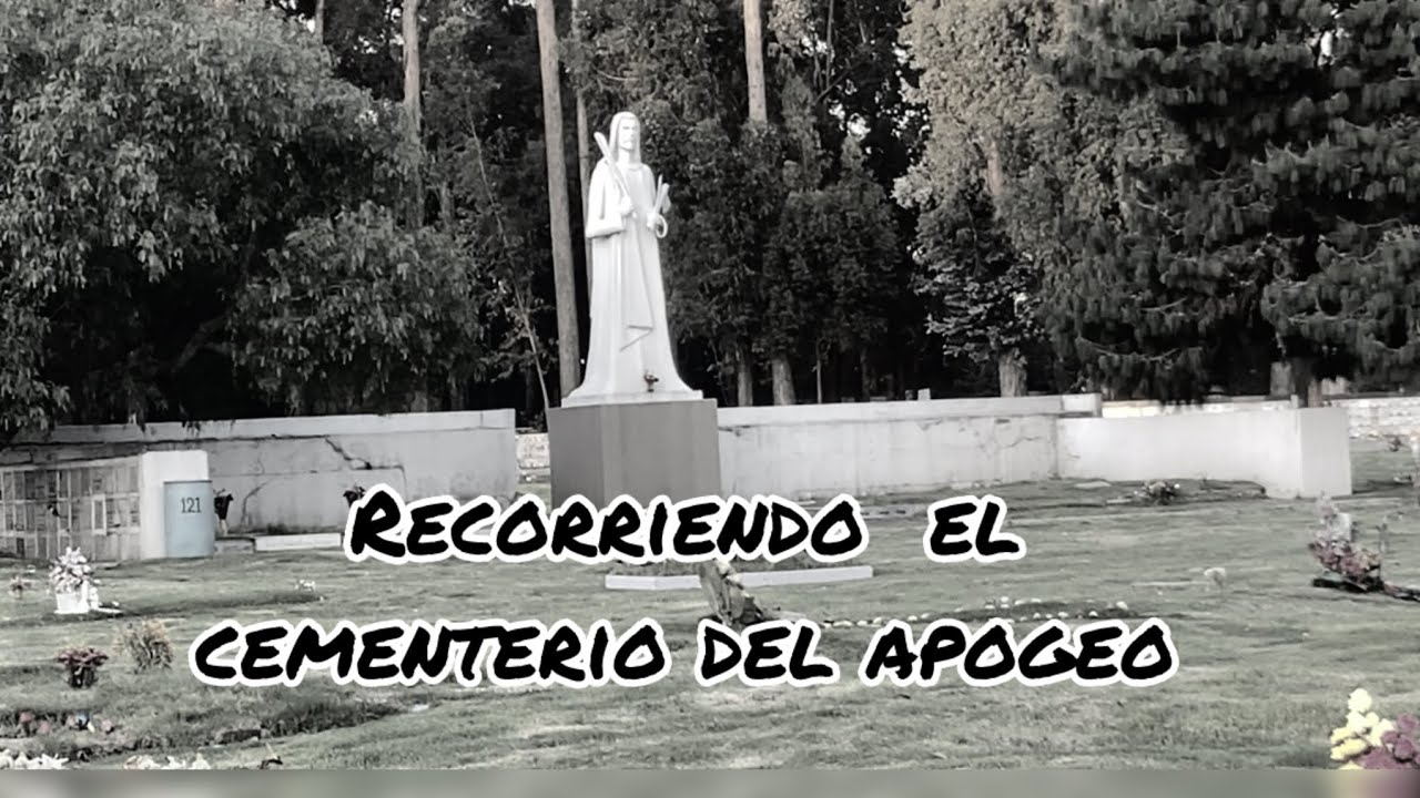 Recorriendo el cementerio del apogeo