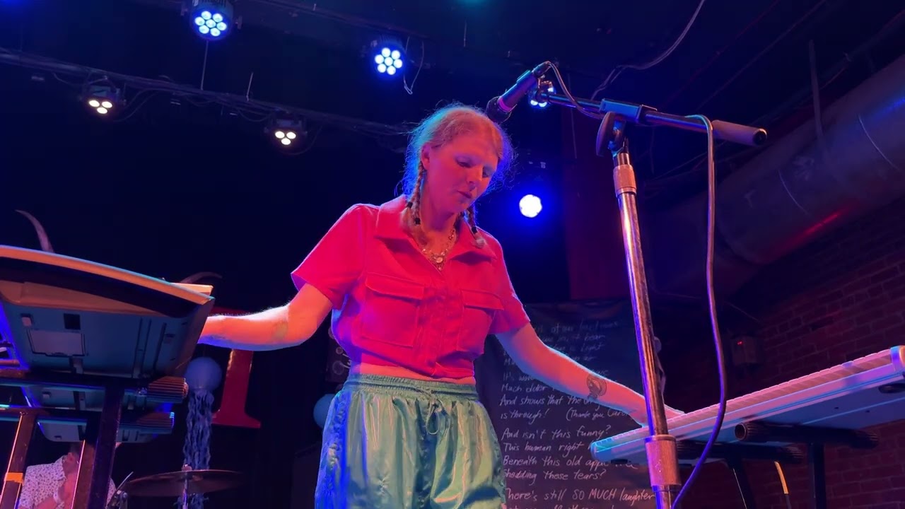 Warren Dunes - Live at Tractor Tavern