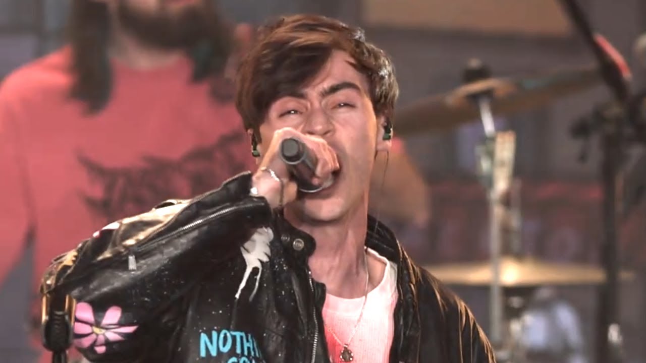 Good Kid performs at the 2025 Streamer Awards!