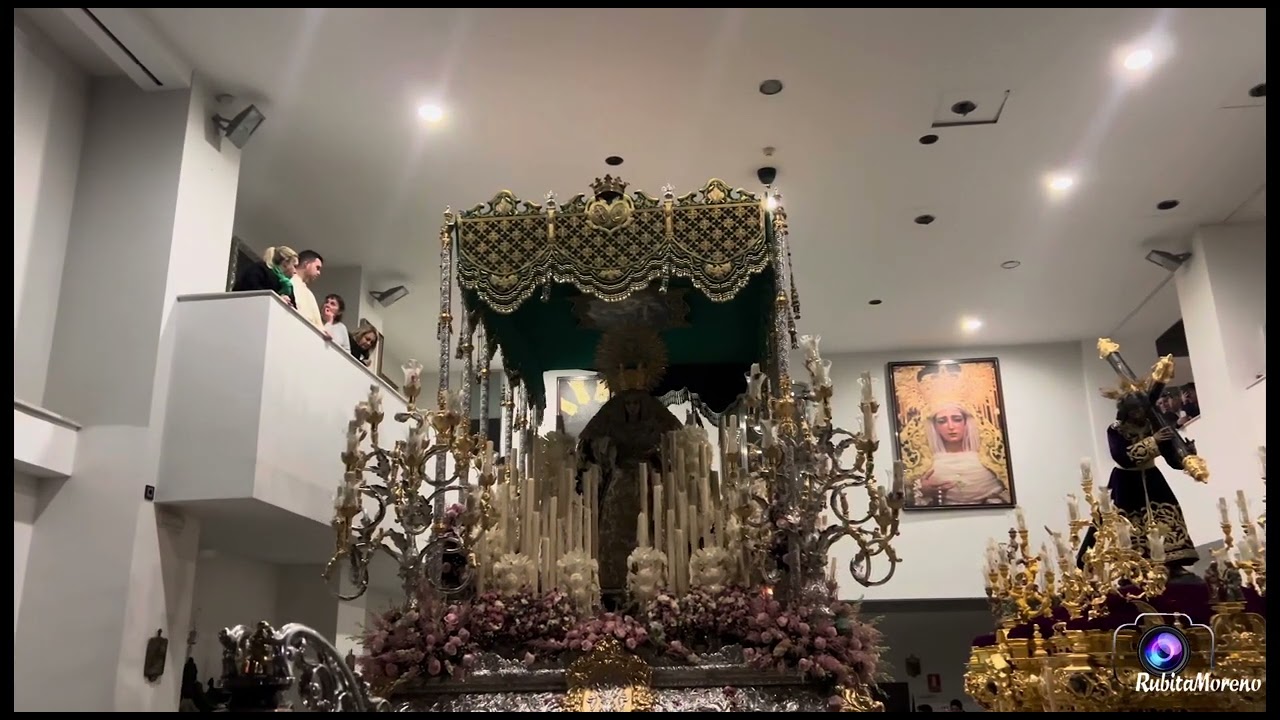 ENCIERRO DE MARIA SANTISIMA DE NUEVA ESPERANZA  EN SU CASA HERMANDAD .  MARTES SANTO 2024 MALAGA.