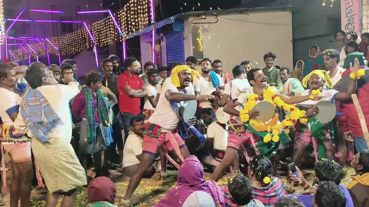 👌🔥👌సీతారాంపురం కొత్త జట్టు ఊపు చూడండి ఫ్రెండ్స్ 👌🔥👌 దొడ్డుగళ్ళు గ్రామంలో  జముకుల మోత సూపర్ 😃😃