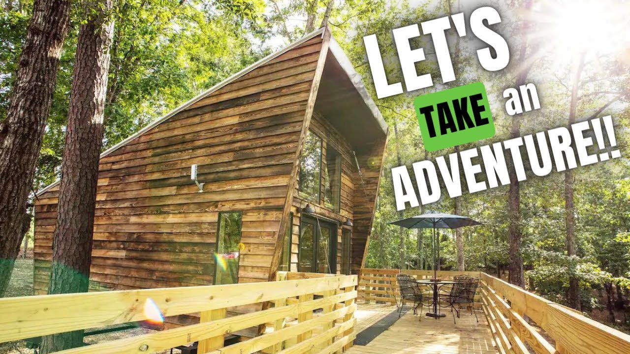 OMG, it's a treehouse you can live in! T-Town Treehouse AIRBNB full tour