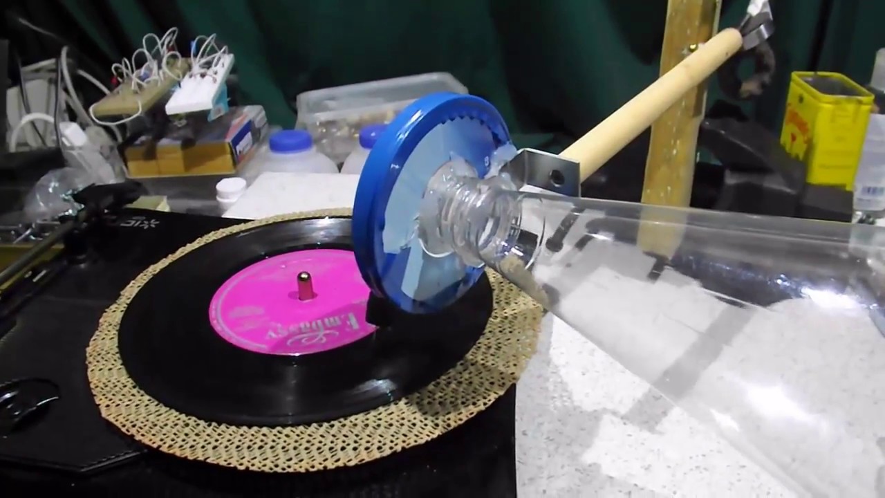 Homemade vinyl acoustic gramophone
