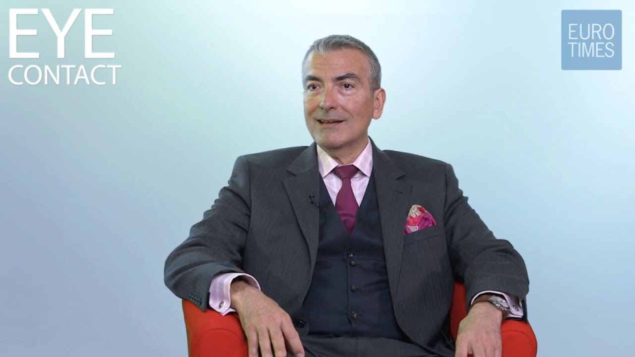 Management of Corneal Complications After Refractive Surgery