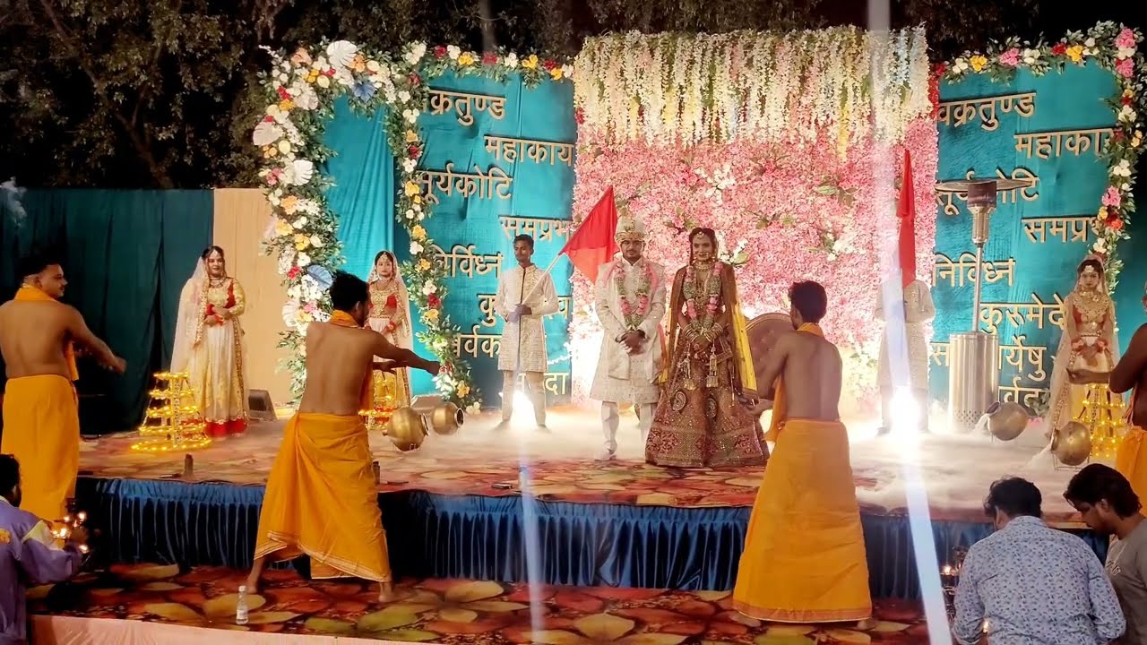 Ganga Aarti Varmala Ceremony || Varmala Theme  ||  Best Jaimala Theme || Moment Maker