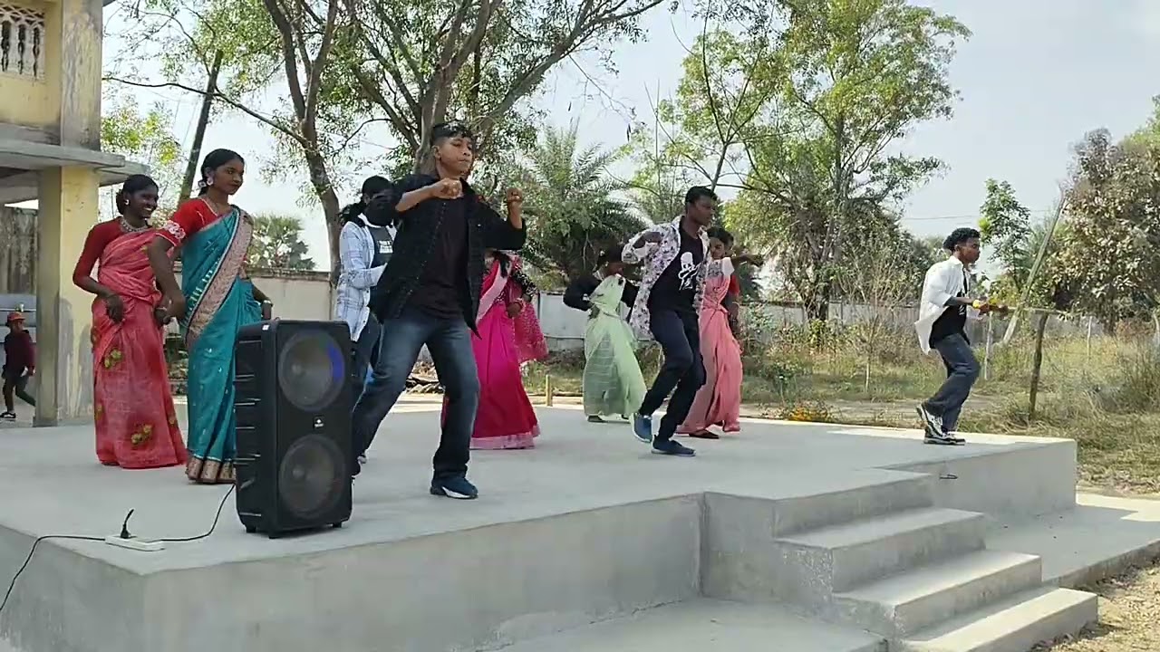 Lal lal saree tor ankh nila nila Dance by 8th class students 2026