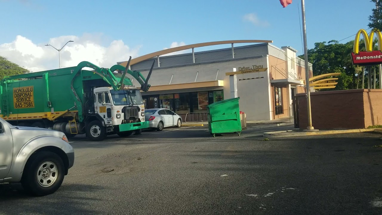 GARBAGE TRUCK BLOCKS MCDONALD'S DRIVE THRU