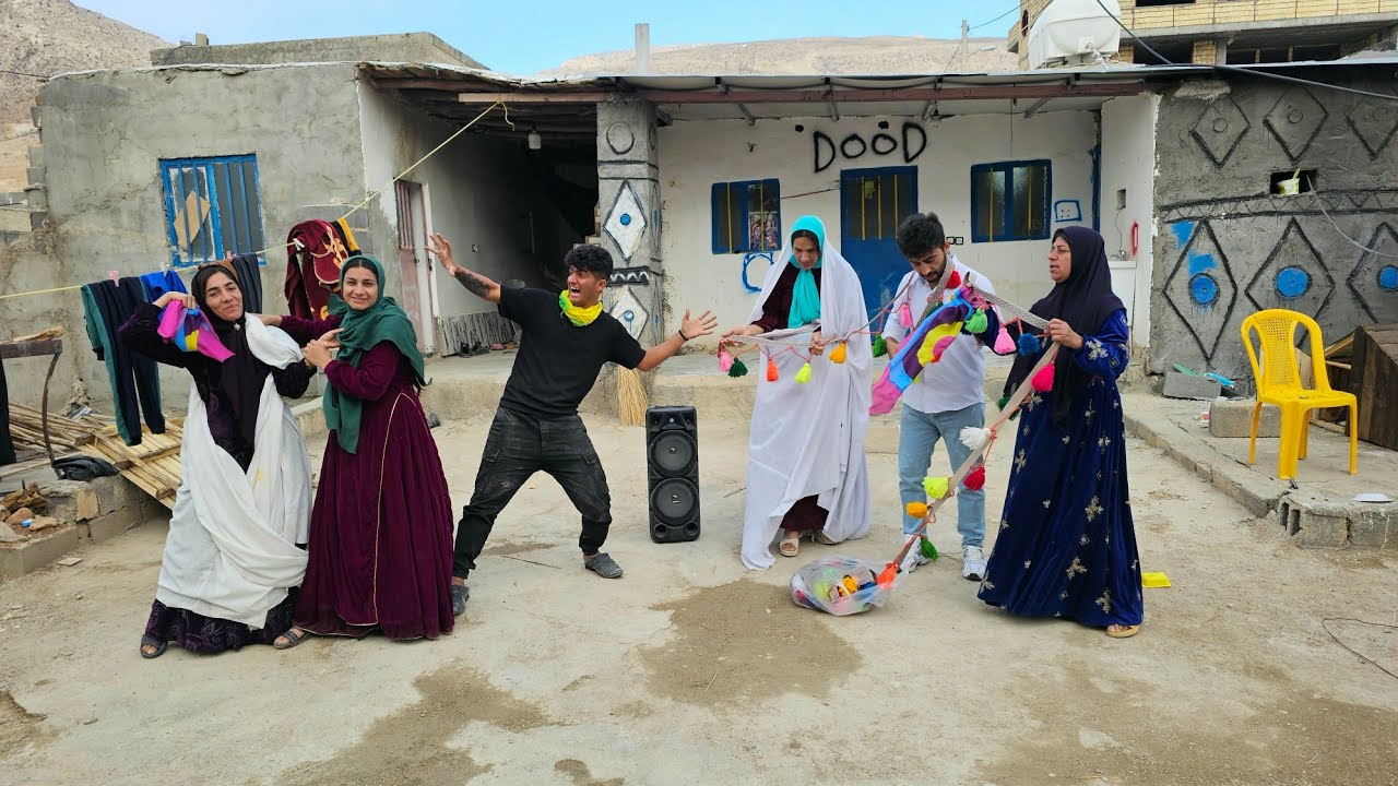 Mehdi and Hamideh's magnificent engagement party: Mahan's chaos