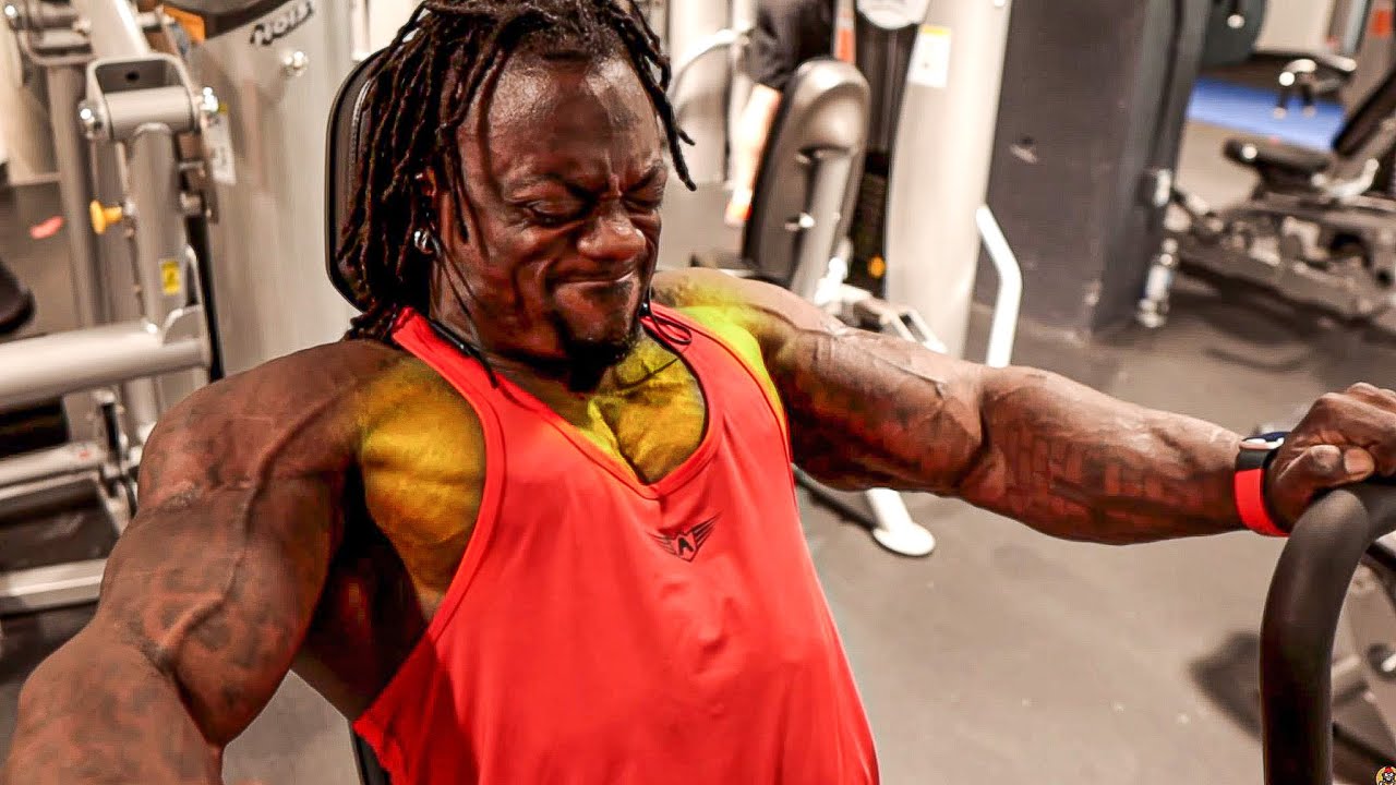 Use Chest Press Machines For CRAZY Growth