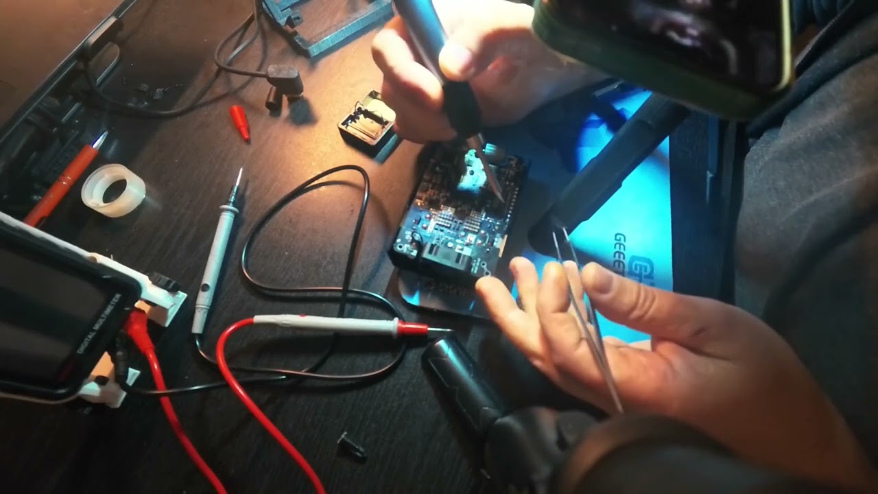 Не балансирует ToolkitRC M8P