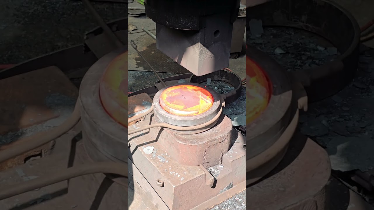 Inside the forging factory Workers Endure Heat to Shape Steel #forge #forging #machine #blacksmith
