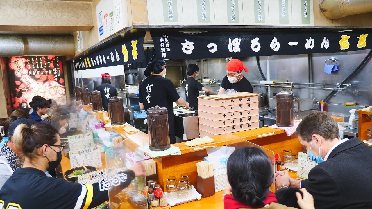 ド満席！凍える夜でも行列が絶えない行列ラーメン「らーめん 信玄」