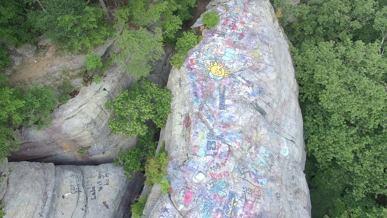 Graffiti Rock - Big Hill Kentucky 4K