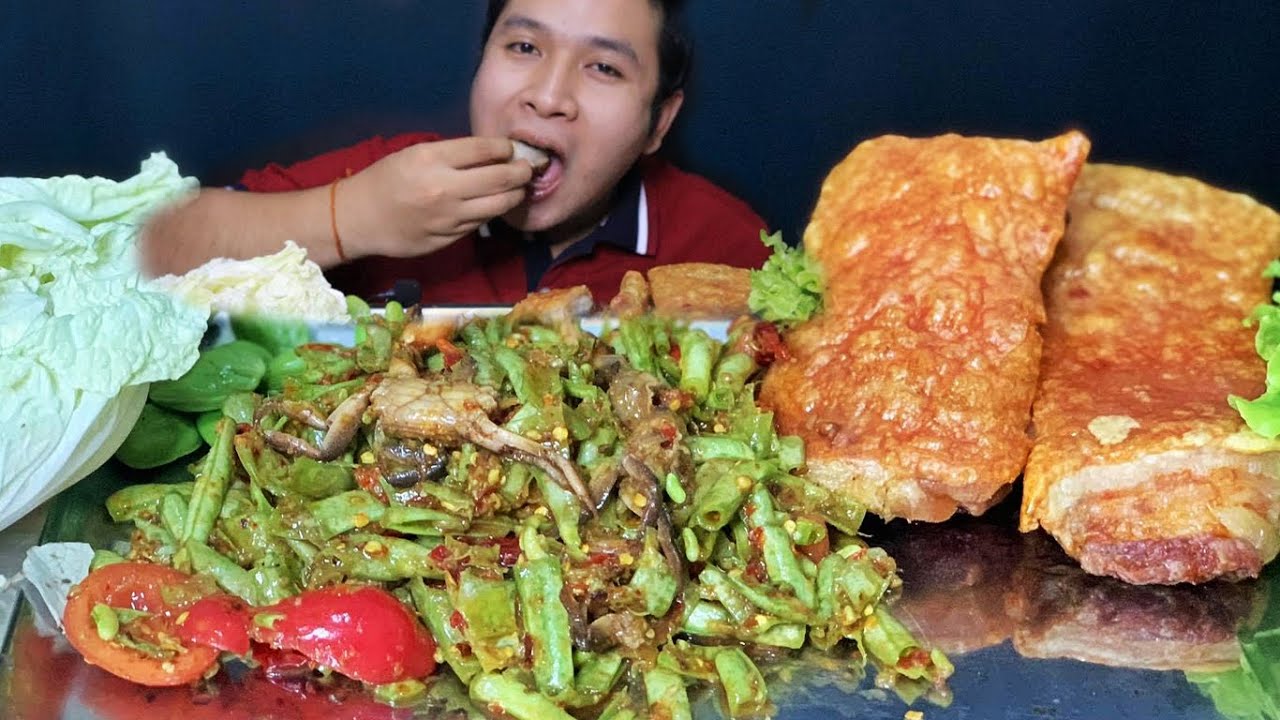 ตำถั่วปูดอง กินกับหมูกรอบ กรอบสนั่นจอ!! เข้ากันคักขนาดครับ
