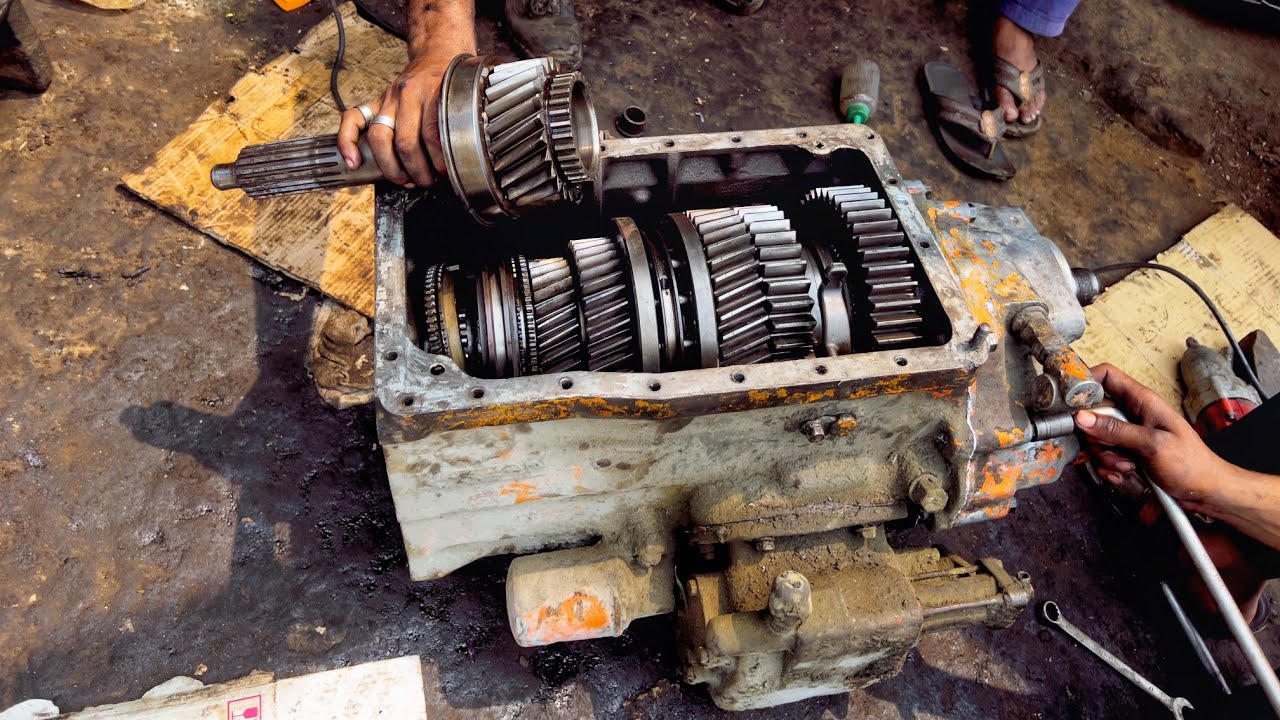 Hino HO7D Truck Transmission Repair | Full Rebuild Process