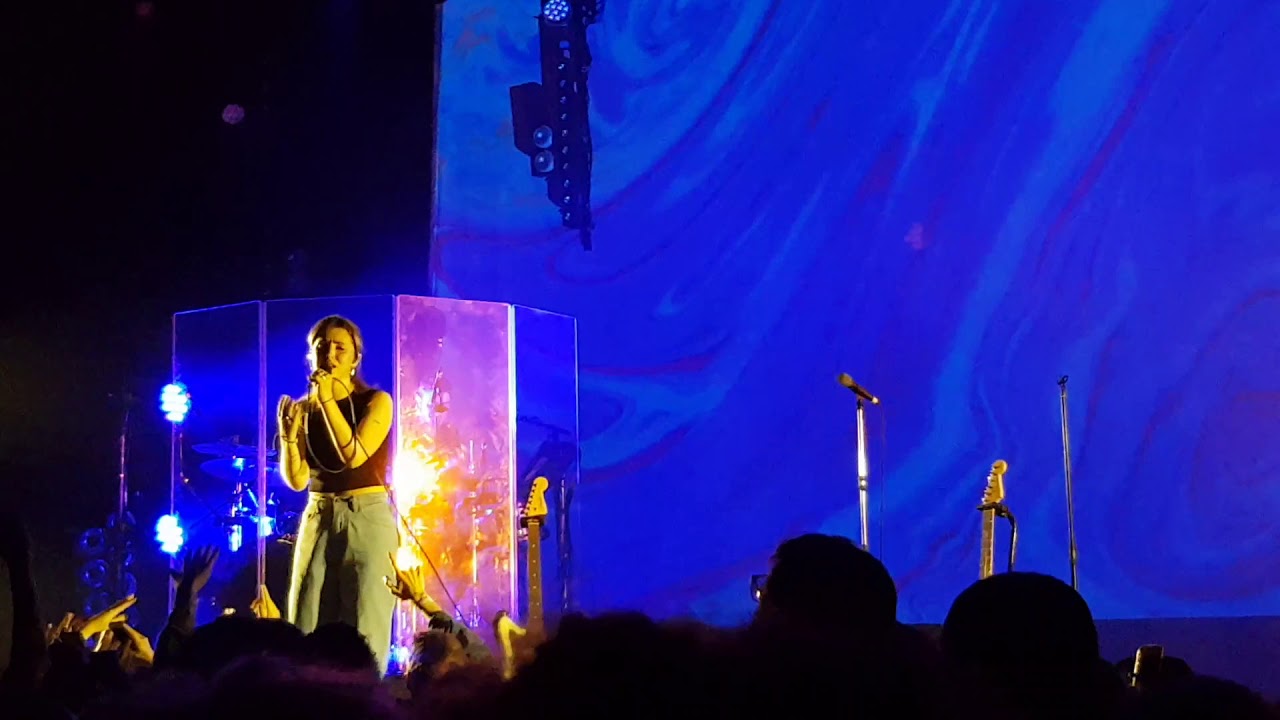 Clairo - Sofia @ Botanique, Brussels 2019-12-13