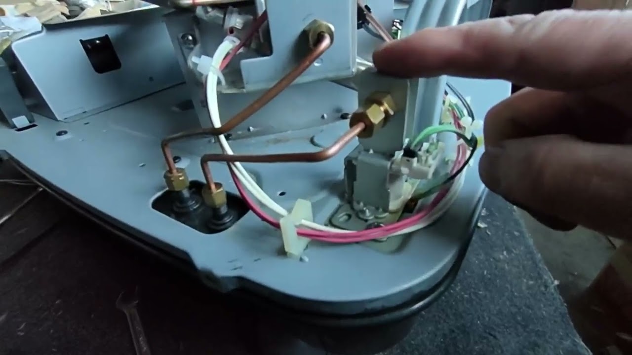 ダイニチKDM F10B（6歳）気化器破損の要因の考察　F06エラー