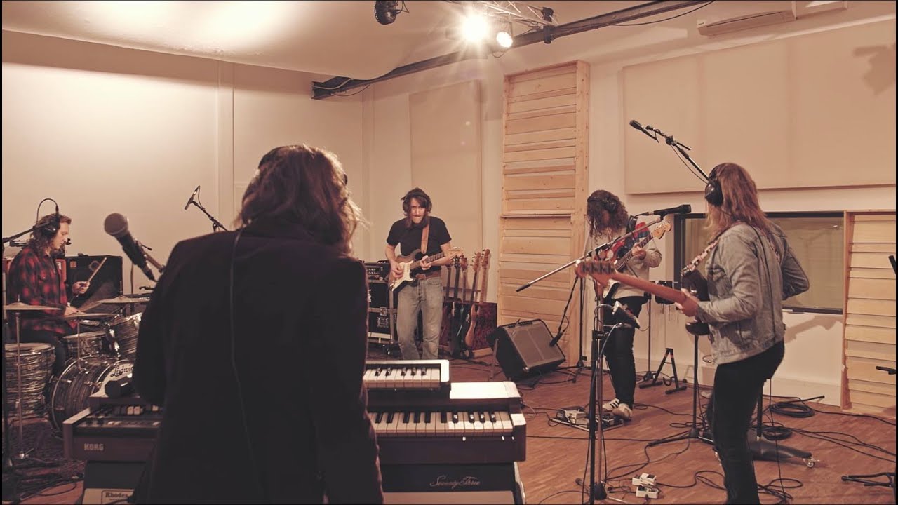 Okta Logue - Runway Markings (Live at Raum 103)