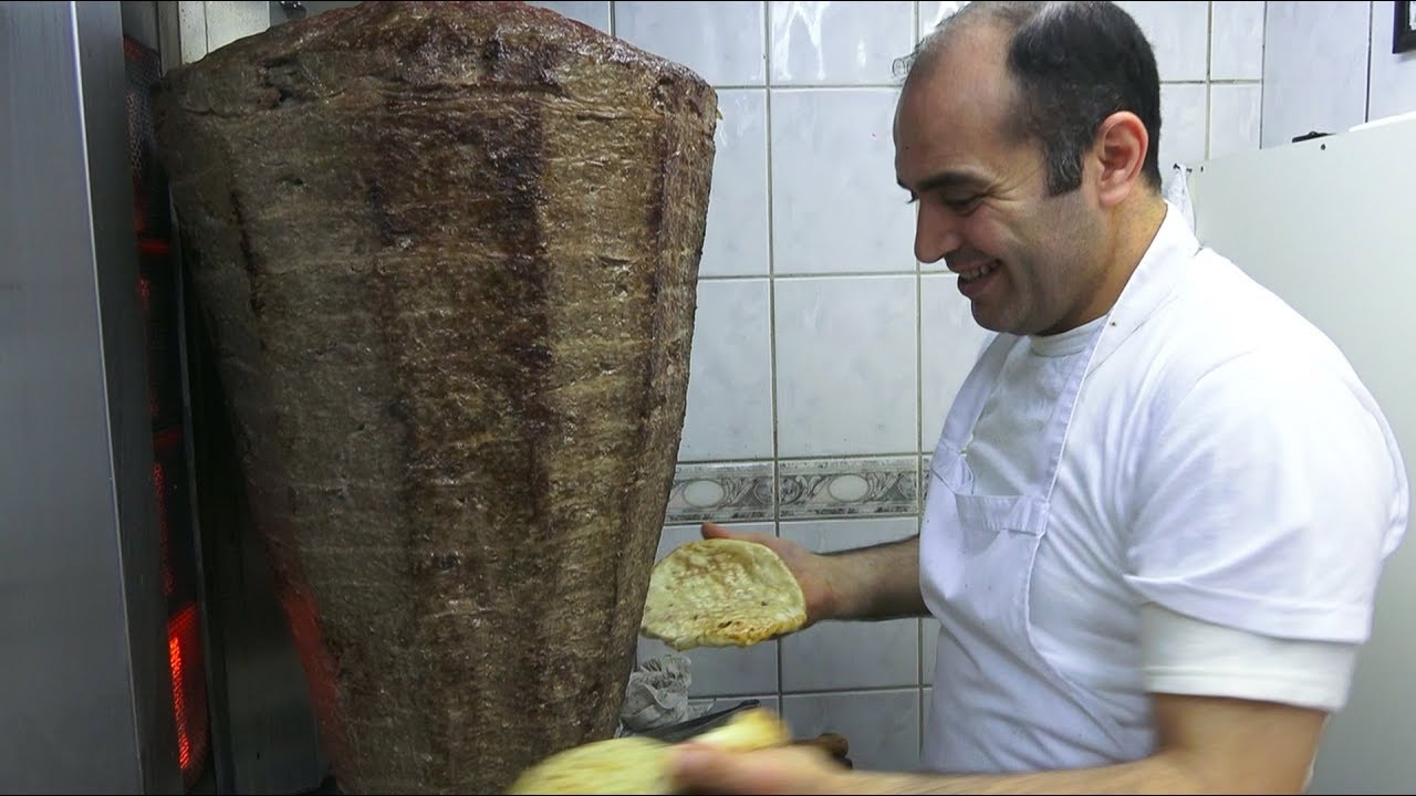 Dönerci Şahin Usta - Tastiest Döner I've Ever Eaten | Grand Bazaar Istanbul
