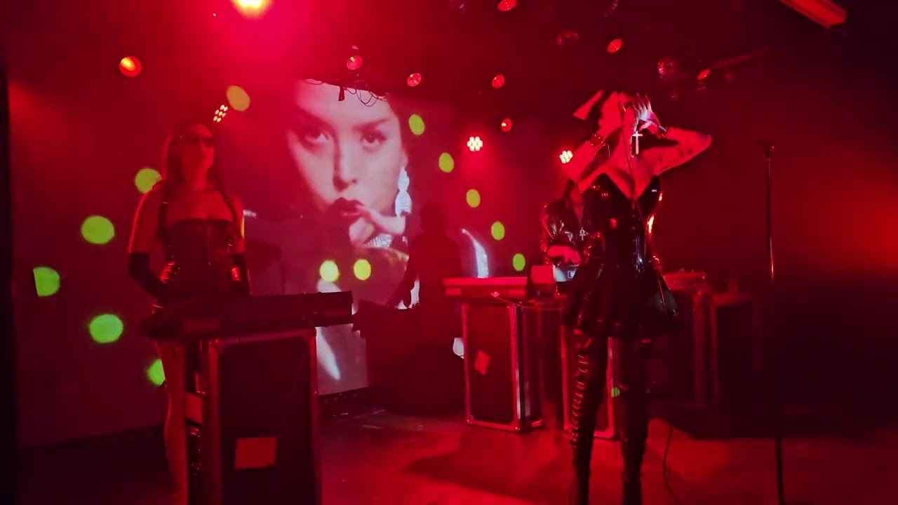 Desire - Under Your Spell (live @ Močvara, Zagreb)