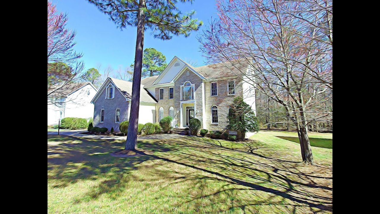 Spacious 5 BR 5 Bath on 3 levels, Chesterfield Home for Sale ++$449,999++
