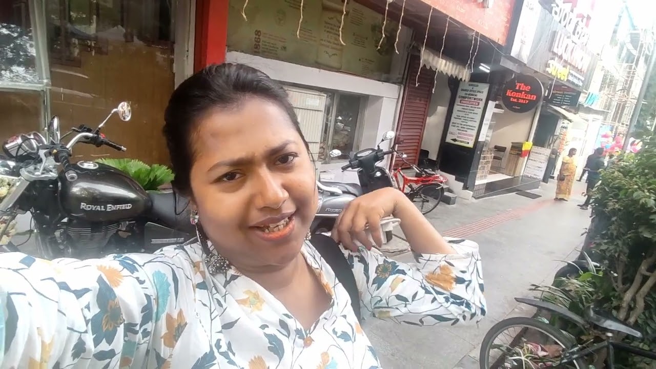 এই মেট্রো স্টেশনে পাখি ডাকে!