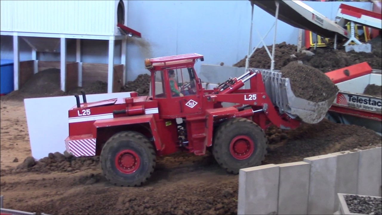 5  Mini Baustelle Alsfeld 2017  O&K L25 bei der Siebanlage HUSABA