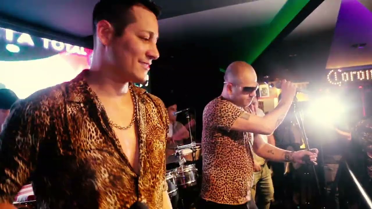 SIN TESTIGOS // RICKY Y LUIGUI (LA BANDA )