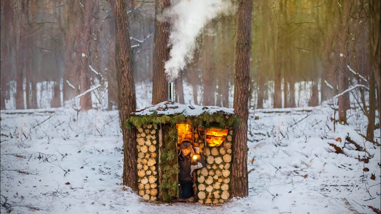 Building a Warm and Cozy Secret Hut for Survival Between The Trees, Winter Bushcraft, Log Cabin