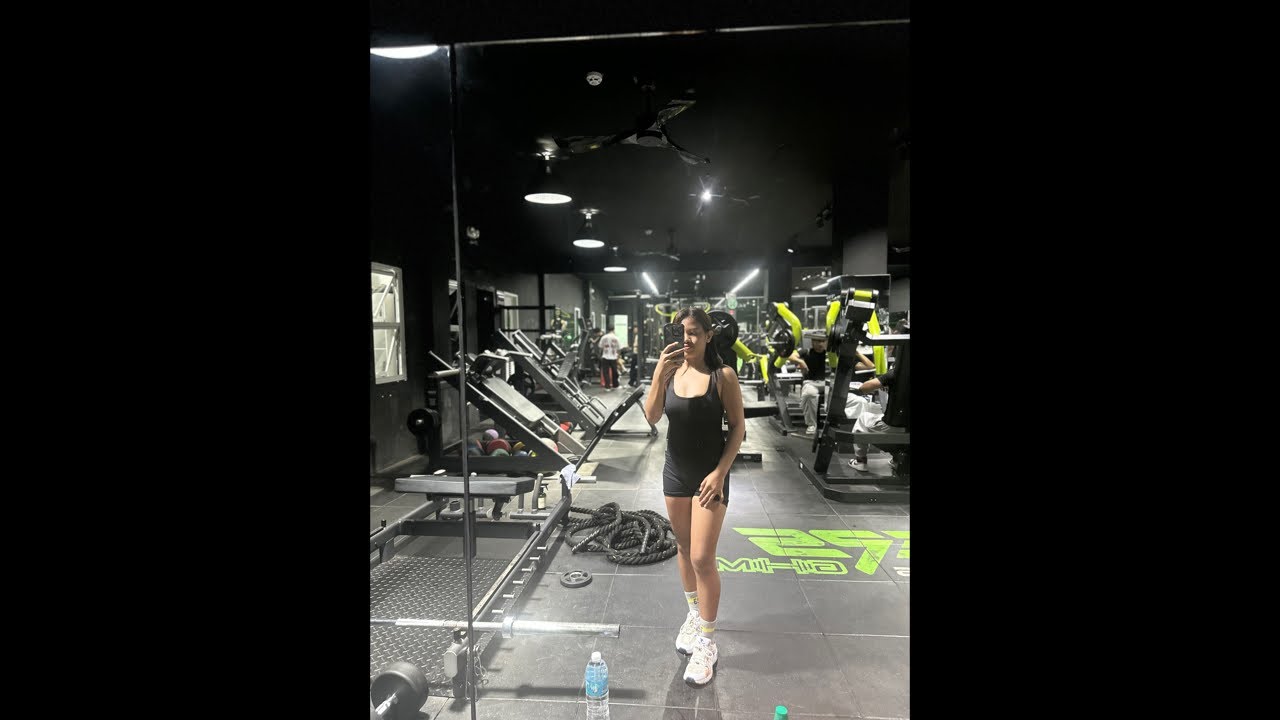 HELLO EVERYONE BACK TO THE GYM AGAIN😂😅