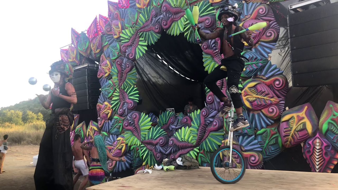 dark whisper @ parvati stage free earth 2019